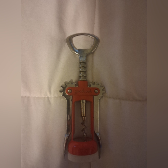 GoodCook Red Wine Bottle Opener - Picture 1 of 4